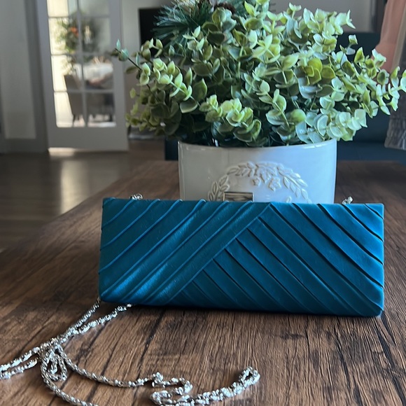 NORDSTROM Teal Blue Clutch - Picture 8 of 10
